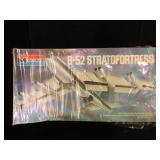 Monogram B-52 Stratofortress Model Kit 1/72