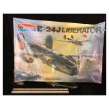 Monogram B-24J Liberator Model Kit 1/48