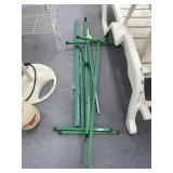 2 Metal Frames