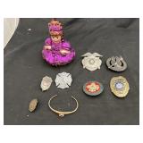Badges - Pins - Bracelet
