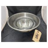 3 - Stainless Steel Bowls & Strainer