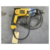 DeWalt Corded Drill DWD520 w/key