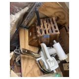 Knife Block - Small Skillets - Hand Shredder