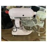 Kitchen Aid Artisan Mixer w/Bowl - Pink