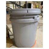 5 Gallon Gray Bucket Fabuloso Multipurpose Cleaner