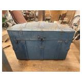Vintage Wood Humpback Trunk w/Tray