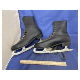 Pair Figure Skates Sz Unk