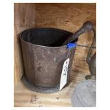 Vintage Bucket w/Accs