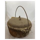 Cast Iron Pot w/Handle & Lid