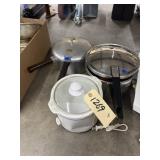 2 - Presto Pressure Cookers & Small Crock Pot