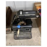 Royal Manual Typewriter