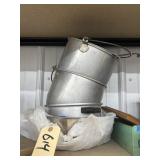 Stainless Steel Bowl & Aluminum Pots