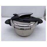 Universal Elite Easy Use Pressure Cooker, Stainles