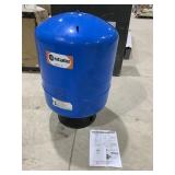 State Pressurized Well Tank, Blue, 36 Gallons - Mo