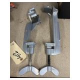 2 Clamps