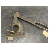 Singleton Mfg Leather Punch