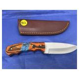 Fixed Blade Knife in Leather Sheath