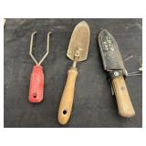 Hand Held Garden Tools & Fixed Blade Knife