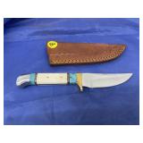 Fixed Blade Knife in Leather Sheath