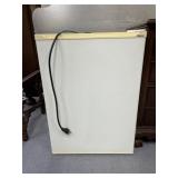 Haier Mini Fridge - White 19"L x 18"W x 26"H