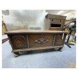 Lane Alta Vista, VA Cedar Chest