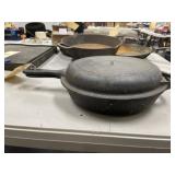 Cuisinel Cast Iron Lid & Lodge Cast Iron Skillet