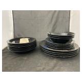 18 Pcs - Assorted Dinnerware