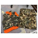 Sz XXL Hunting Vest & Camo Blanket