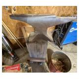 Anvil on Rolling Stand approx 150 lbs