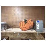 2pc - Porta-File - Pumpkin Carriage Broken