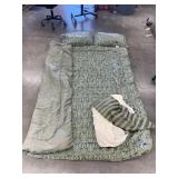 Comforter Set - Pillows