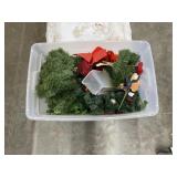 Tote w/Christmas Dï¿½cor