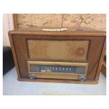 Vintage Silver Tone Radio
