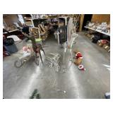 7pc - Outdoor Christmas Figures & Lights