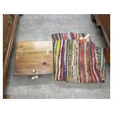 2 Pcs - Woven Rug & Tabletop Desk