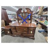 8-Drawer Dresser 57"L x 19"W x 34"H w/Mirror