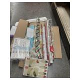 Box w/Wrapping Paper - Tissue Paper