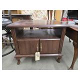 2-Door TV Stand 26"L x 20"H x 23"H