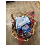 Large Basket w/Christmas Lights & Dï¿½cor