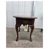Oval Coffee Table 21"L x 25"W x 21"H