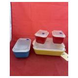 Pyrex Refrigerator Set
