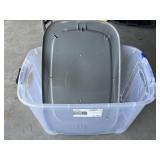 Plastic Tote w/Lid