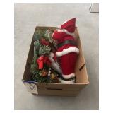 Box of Assorted Christmas Dï¿½cor