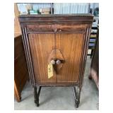 Vintage Phonograph Player 20"L x 20"W x 37"H