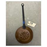 Long Handled Skillet