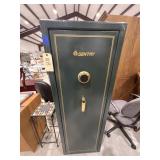 Sentry Combination Gun Safe w/Combination