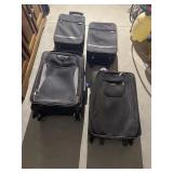 4 Pcs - Rolling Luggage - Assorted Sizes