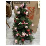 Christmas Tree w/Ornaments