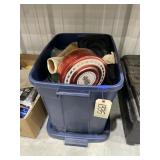 Plastic Bin w/Handheld Broom - Frost Protection