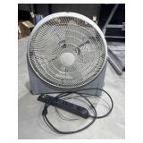 Polar Air Floor Fan w/Power Strip